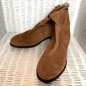 Lands’ End Suede Pull On Boots Women's Size‎ 8.5 Brown